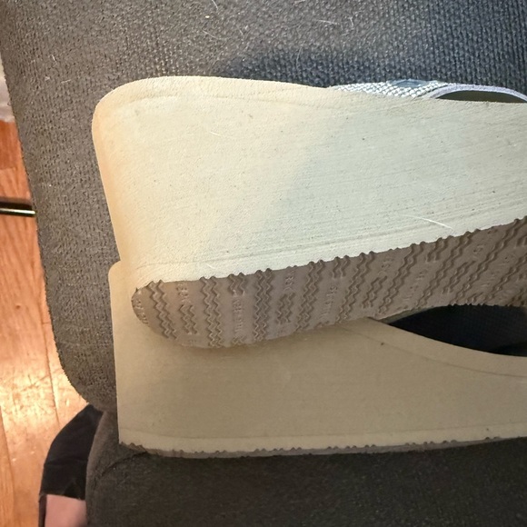 Yellow box sandals 7.5 beige with rhinestones / jewels wedge platform sandals - Picture 6 of 6